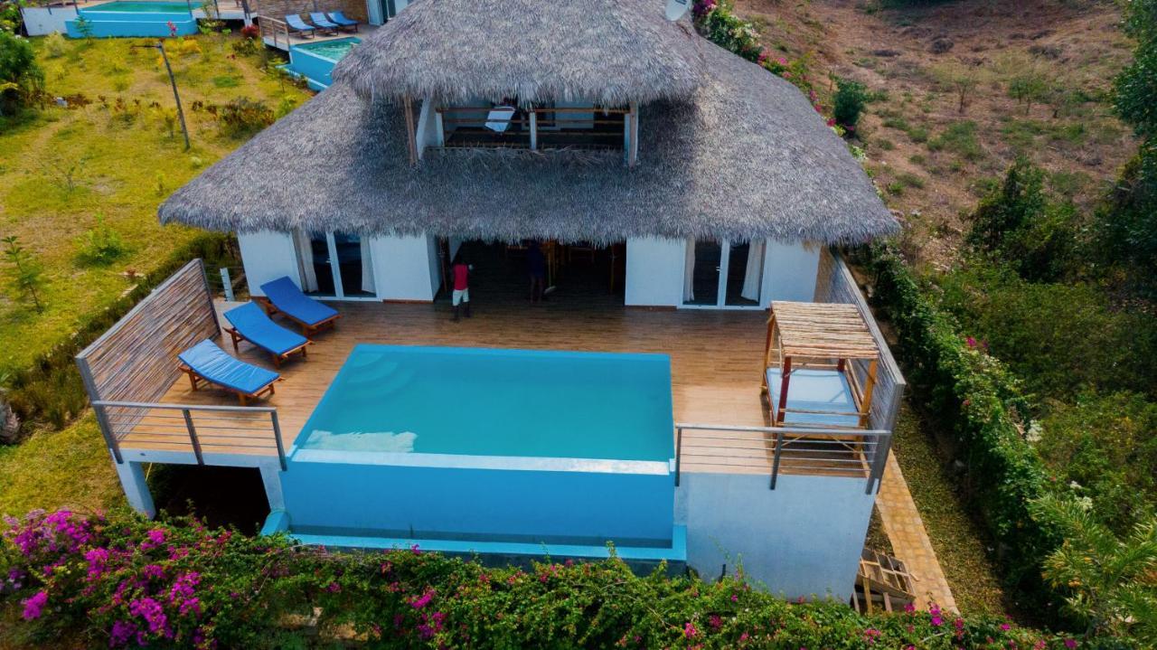 Tiako Villas Ambondrona  ภายนอก รูปภาพ