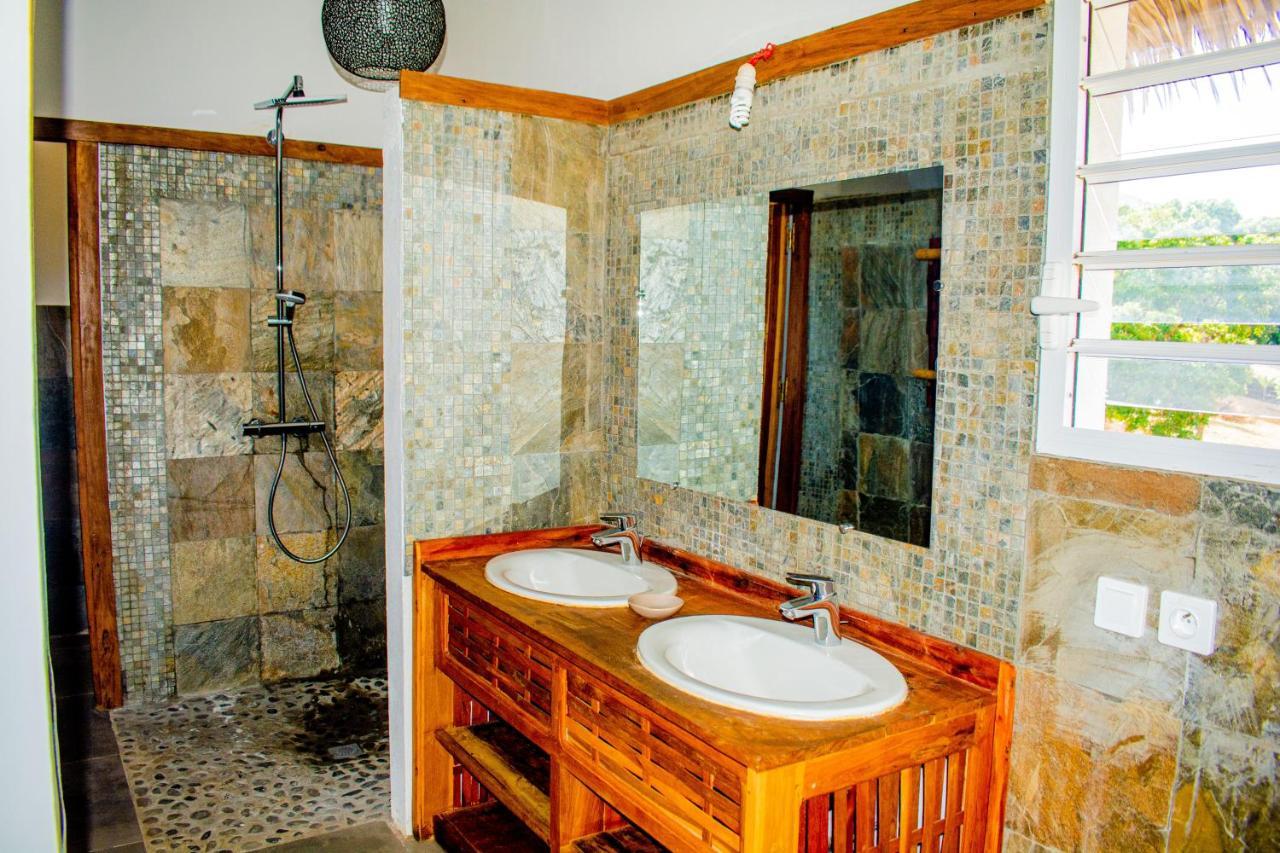 Tiako Villas Ambondrona  ภายนอก รูปภาพ