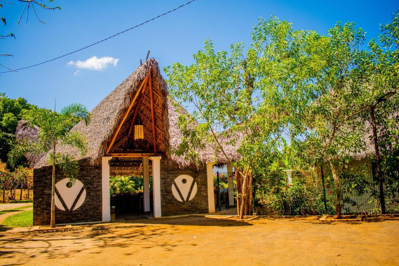 Tiako Villas Ambondrona  ภายนอก รูปภาพ